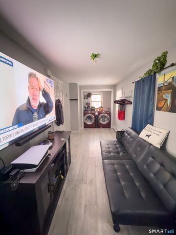 61 Mount Pleasant Street, Derby, CT 06418