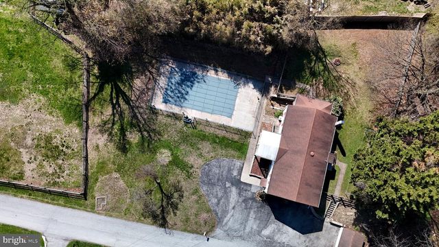 2512 GRANDVIEW RD, Coatesville, PA 19320