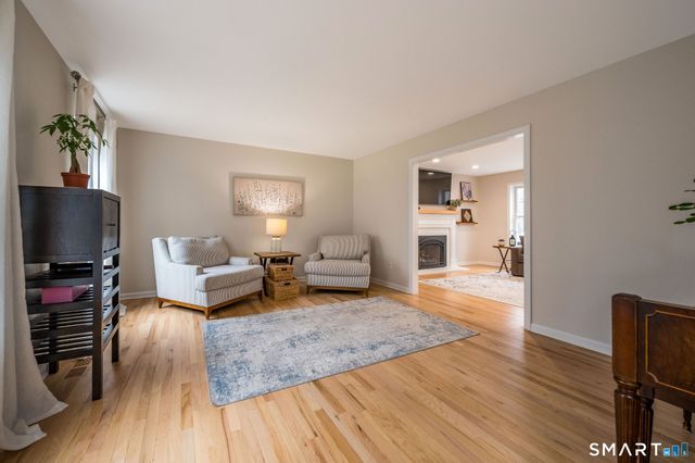 110 Clapboard Hill Road, Guilford, CT 06437