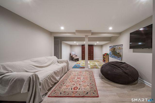 110 Clapboard Hill Road, Guilford, CT 06437