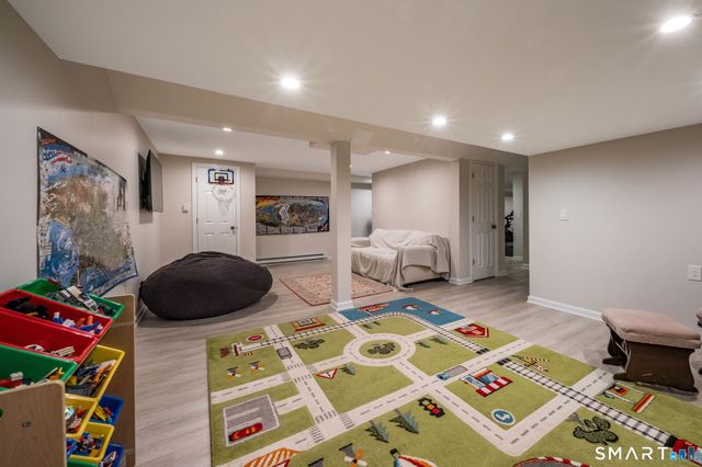 110 Clapboard Hill Road, Guilford, CT 06437