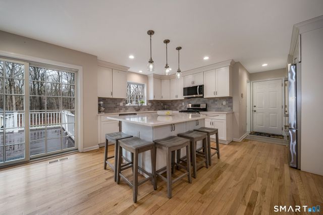 110 Clapboard Hill Road, Guilford, CT 06437