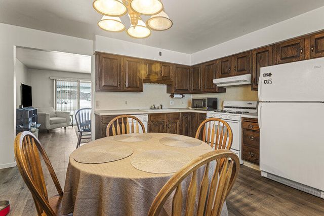 5646 Leisure S Drive, Grand Rapids, MI 49548