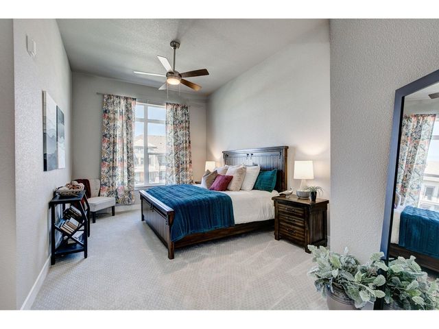 158 High Point Dr, Longmont, CO 80504