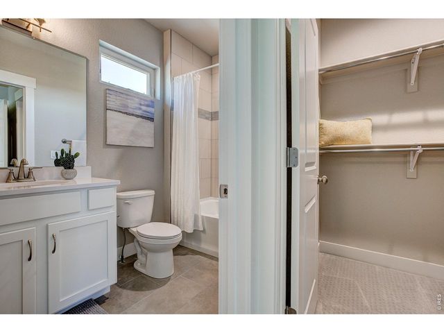 158 High Point Dr, Longmont, CO 80504