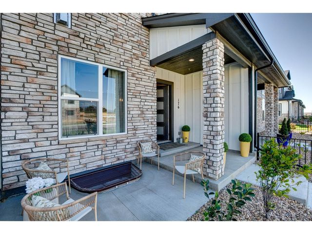 158 High Point Dr, Longmont, CO 80504