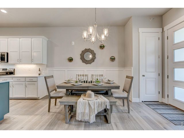 158 High Point Dr, Longmont, CO 80504