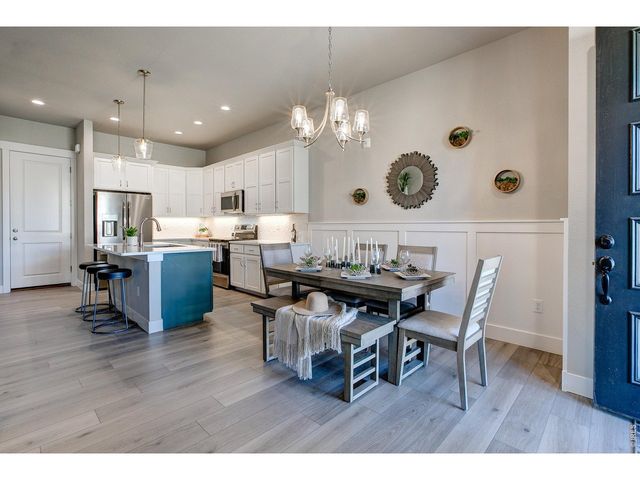 158 High Point Dr, Longmont, CO 80504
