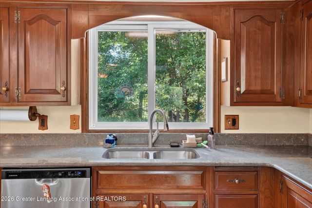 11406 E Wilbur Highway, Eaton Rapids, MI 48827