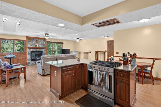 11406 E Wilbur Highway, Eaton Rapids, MI 48827