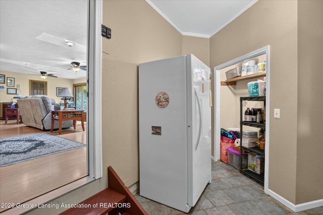 11406 E Wilbur Highway, Eaton Rapids, MI 48827