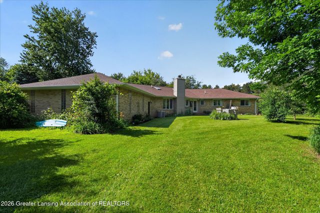 11406 E Wilbur Highway, Eaton Rapids, MI 48827