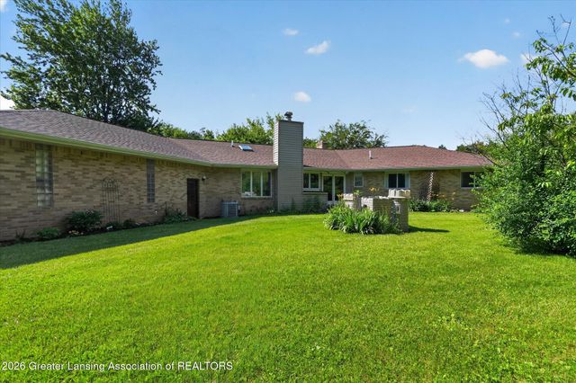 11406 E Wilbur Highway, Eaton Rapids, MI 48827