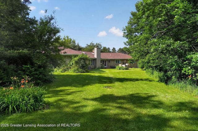 11406 E Wilbur Highway, Eaton Rapids, MI 48827