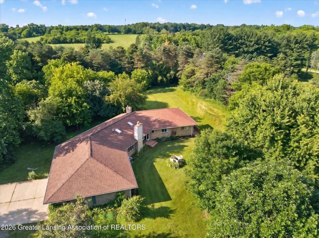 11406 E Wilbur Highway, Eaton Rapids, MI 48827