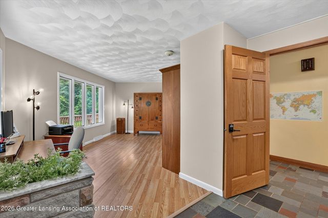 11406 E Wilbur Highway, Eaton Rapids, MI 48827