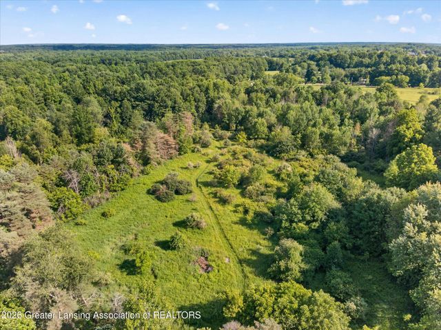 11406 E Wilbur Highway, Eaton Rapids, MI 48827