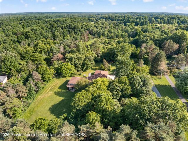 11406 E Wilbur Highway, Eaton Rapids, MI 48827