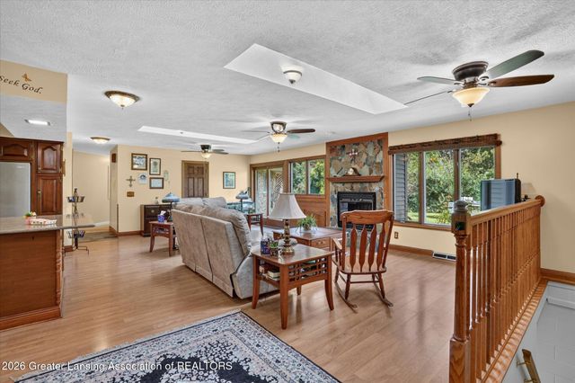 11406 E Wilbur Highway, Eaton Rapids, MI 48827