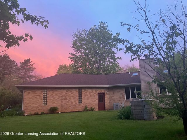 11406 E Wilbur Highway, Eaton Rapids, MI 48827