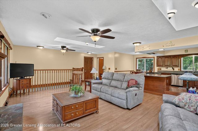 11406 E Wilbur Highway, Eaton Rapids, MI 48827
