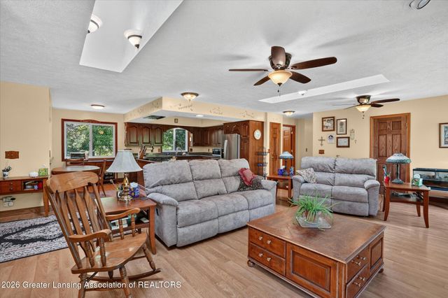 11406 E Wilbur Highway, Eaton Rapids, MI 48827