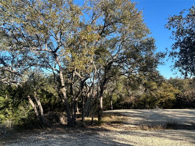 934 Beauchamp RD, Dripping Springs, TX 78620