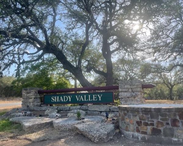 934 Beauchamp RD, Dripping Springs, TX 78620