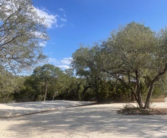 934 Beauchamp RD, Dripping Springs, TX 78620