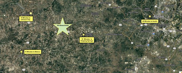 934 Beauchamp RD, Dripping Springs, TX 78620