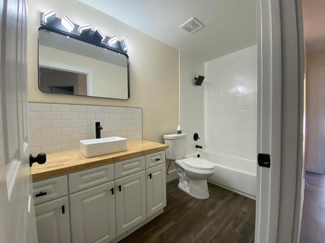 176 SW 5th Court, Deerfield Beach, FL 33441