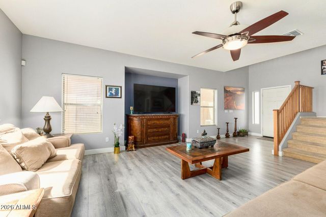 4535 W COTTONTAIL Road, Phoenix, AZ 85086