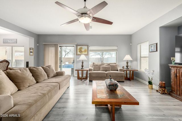 4535 W COTTONTAIL Road, Phoenix, AZ 85086