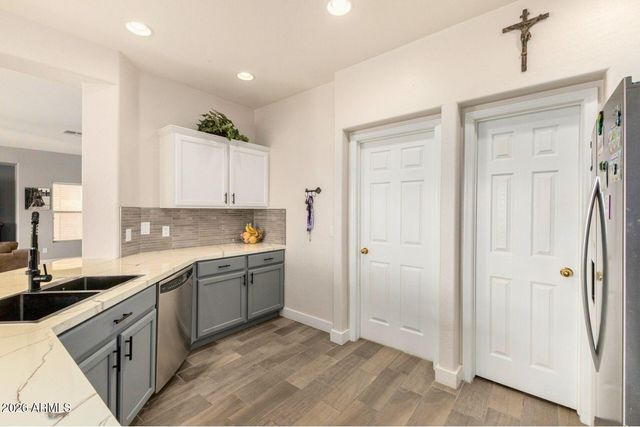 4535 W COTTONTAIL Road, Phoenix, AZ 85086