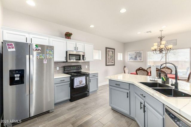 4535 W COTTONTAIL Road, Phoenix, AZ 85086