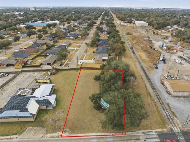2434-A Gerstner Memorial Drive, Lake Charles, LA 70601