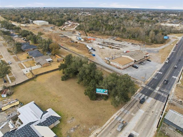 2434-A Gerstner Memorial Drive, Lake Charles, LA 70601