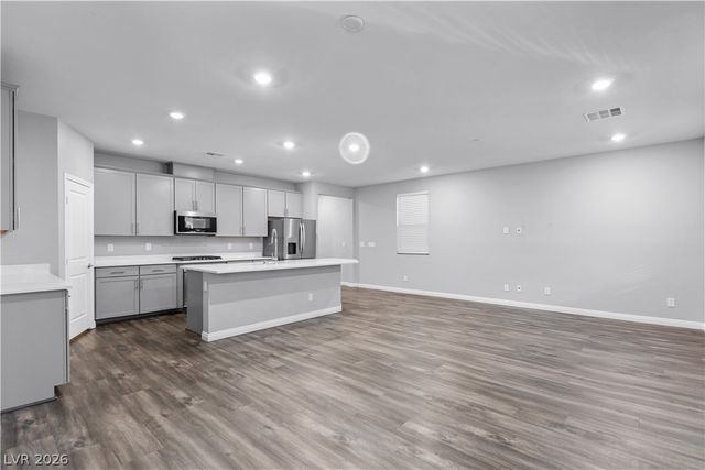 909 Riverlawn Place, Las Vegas, NV 89138