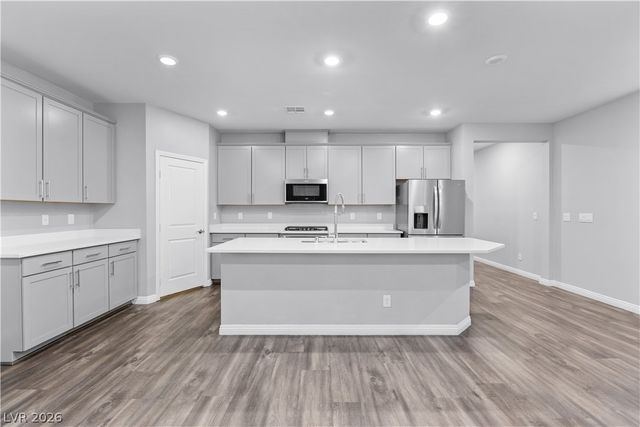909 Riverlawn Place, Las Vegas, NV 89138