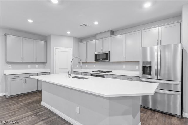 909 Riverlawn Place, Las Vegas, NV 89138
