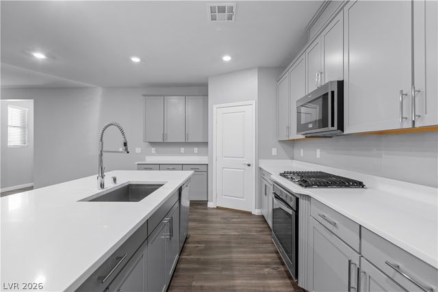 909 Riverlawn Place, Las Vegas, NV 89138