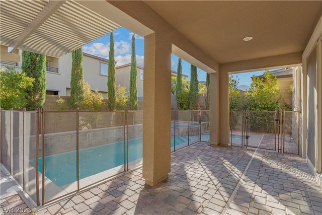 909 Riverlawn Place, Las Vegas, NV 89138