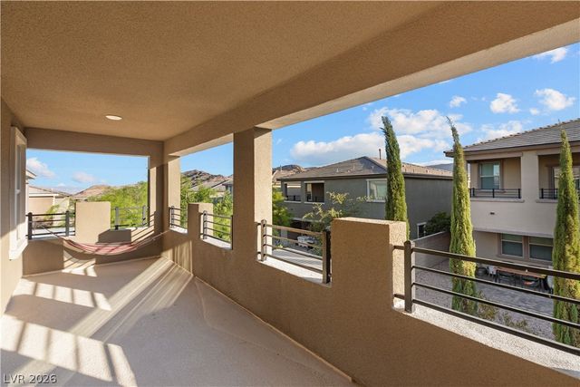 909 Riverlawn Place, Las Vegas, NV 89138