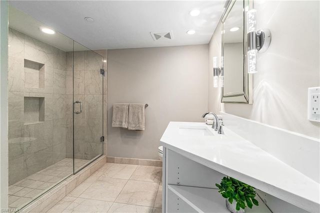 4751 Gulf Shore BLVD N PH-03, Naples, FL 34103