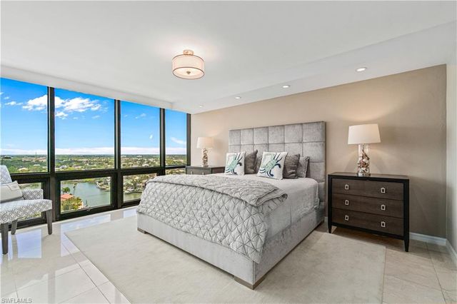4751 Gulf Shore BLVD N PH-03, Naples, FL 34103