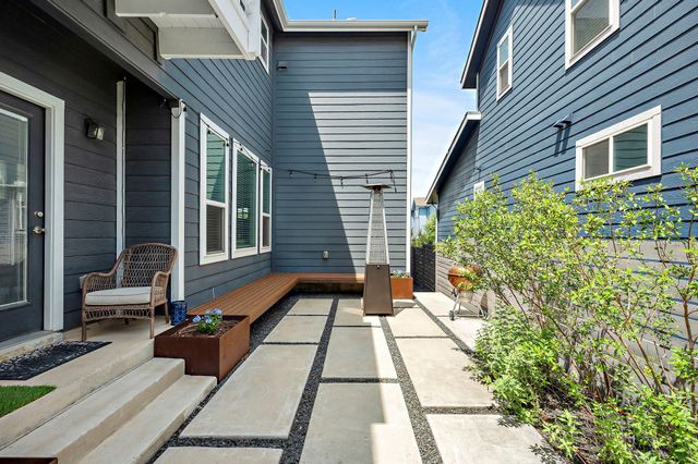 5701 Baythorne DR, Austin, TX 78747