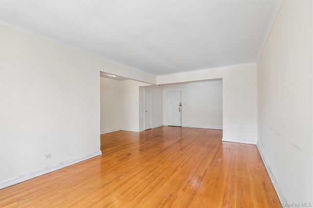 123-35 82nd Road 5U, Kew Gardens, NY 11415