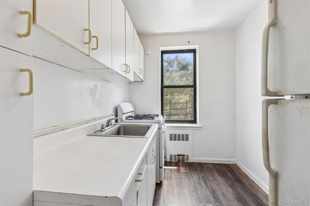 123-35 82nd Road 5U, Kew Gardens, NY 11415