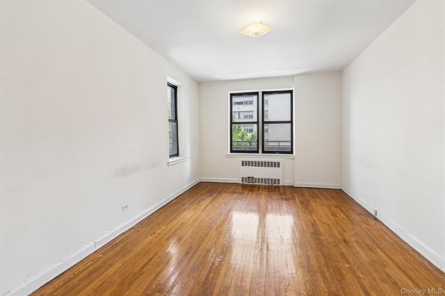 123-35 82nd Road 5U, Kew Gardens, NY 11415