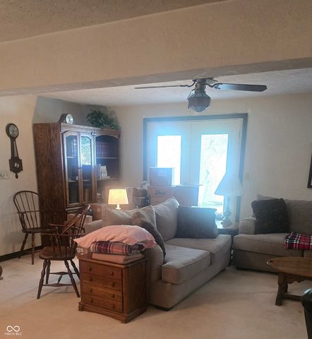 5070 Stonespring Way, Anderson, IN 46012
